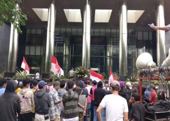 Kantor KPK Di Geruduk Massa Tuntut Dugaan Kasus Korupsi Bupati Padang Lawas Utara