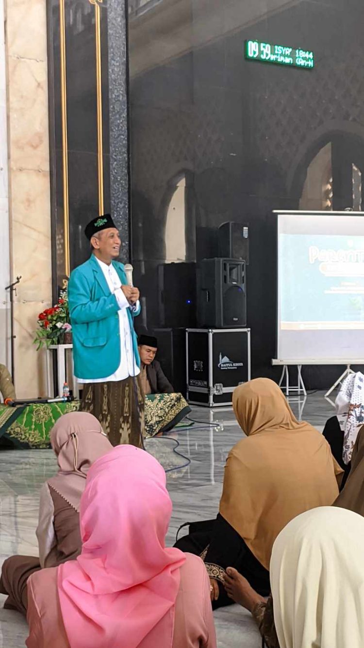 Upaya Orang Tua dalam Mendidik Anak Menjadi Anak Qorota’ayun