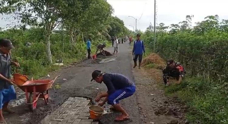 Semangat Gotong Royong Demi Kebersihan Lingkungan
