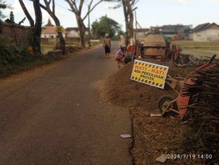 Proyek Pembangunan yang Dikerjakan oleh CV KARYA WANG diduga Melanggar Peraturan yang Sudah Ditentukan