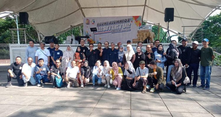 Temu Kangen Alumni D3 Arsitektur Unlam angkatan 1994-1998 Sukses Gelar Reuni Akbar