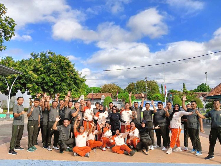 Senam Aerobik Kodim 0825 Banyuwangi untuk Jaga Kesehatan