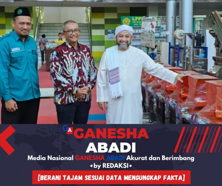 UPN Veteran Jatim Serahkan Mesin Pencacah Sampah ke 10 Pesantren