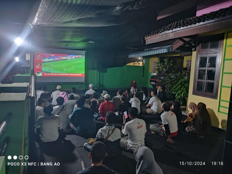 Gelar Nobar Timnas Indonesia vs China Semarak dengan Hiburan Musik