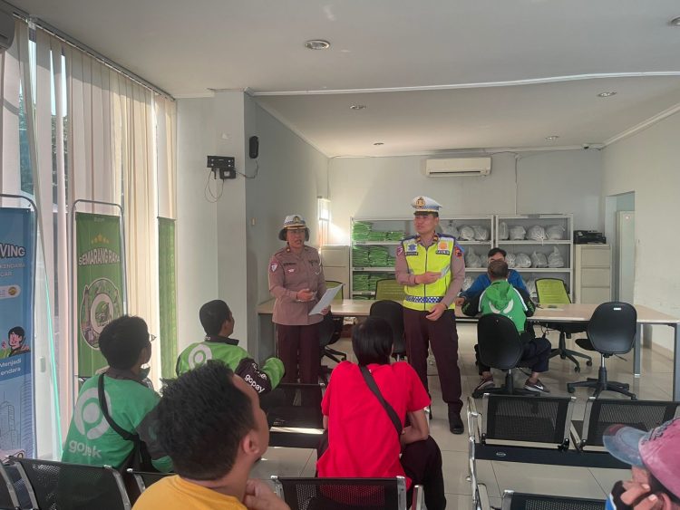 Mengurangi Risiko di Jalan Raya; Polda Jateng Ajak Pengendara Jaga Kesehatan