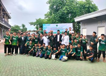 Personil Koramil 0825/06 Gambiran Ajak Santri Jadi Pelopor Perubahan