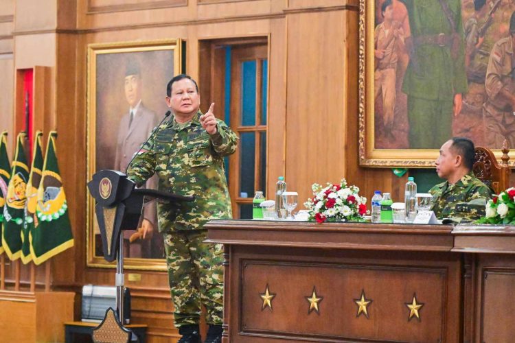 Panglima TNI Hadiri Jamuan Makan Malam Kabinet Merah Putih di Akmil
