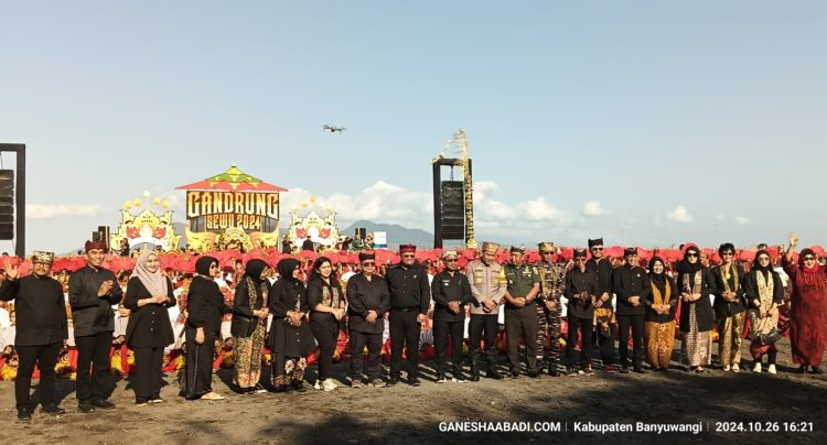 Polresta Banyuwangi Terjunkan Ratusan Personil Pengamanan situasi Kondusif untuk Kegiatan Gandrung Sewu 