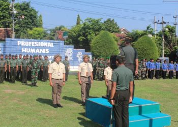 Kodim 0825 Banyuwangi Apresiasi Jurnalis Joosnews.com dengan Rompi Khusus