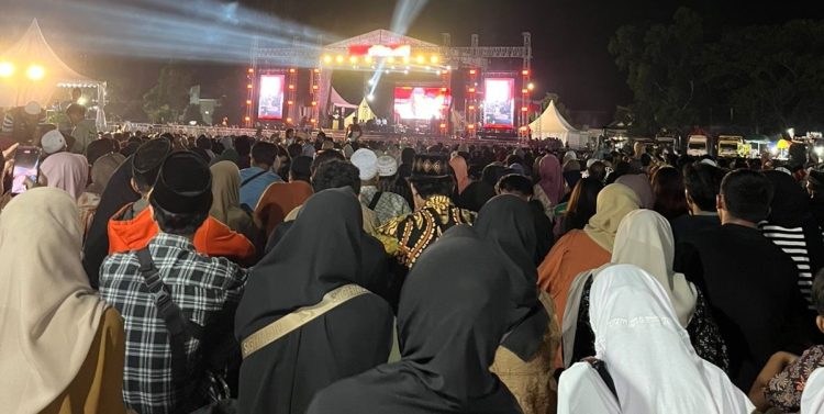 Pengajian Akbar Gus Miftah Jadi Momentum Bangkitnya Genteng