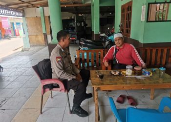 Bripka Ilyas Sampaikan Pentingnya Peran Masyarakat dalam Menjaga Kamtibmas di Sukamulya