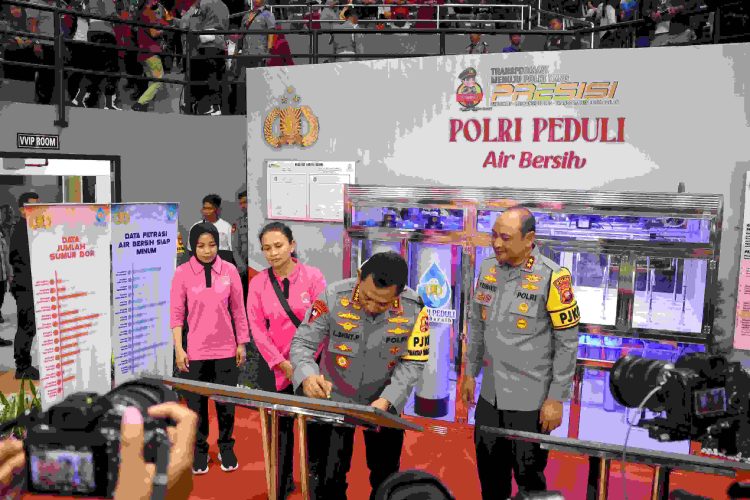 Kapolri Resmikan Pembangunan Sumur Bor dan Filtrasi Air Bersih Layak Minum Di Wilayah Kalimantan Barat