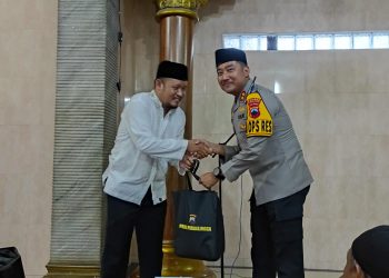 Kapolres Purbalingga Beri Motivasi dan Salurkan Bantuan Sosial