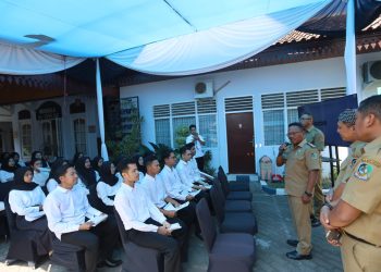 Ujian Seleksi Kompetensi Dasar SKD CPNS Hari Terakhir, Sugirah Semangati Para Peserta