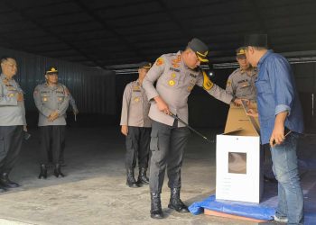 Personel Satgas OMPC 2024 Polda Jateng Amankan Proses Pelipatan Surat Suara di Seluruh Kabupaten dan Kota