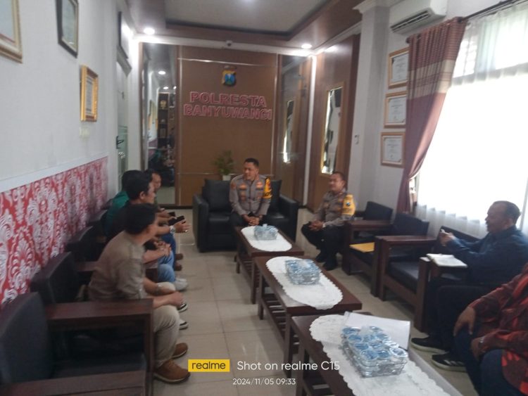 Polresta Banyuwangi Dukung Diklat Paralegal