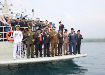Peringati Hari Pahlawan, Dandim 0825/Banyuwangi Pimpin Ziarah Rombongan di Taman Makam Pahlawan