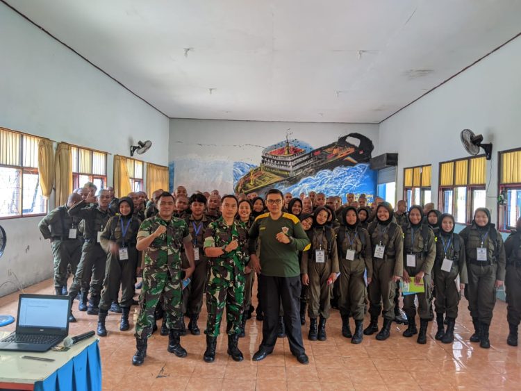 Danramil Kalipuro Berikan Wawasan Kebangsaan kepada Calon Taruna SMKN 1 Kalipuro untuk Madabintal