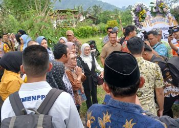 Menteri PPPA Kunjungi Keluarga Korban Kekerasan Seksual di Banyuwangi, Tekankan Komitmen Usut Tuntas Kasus