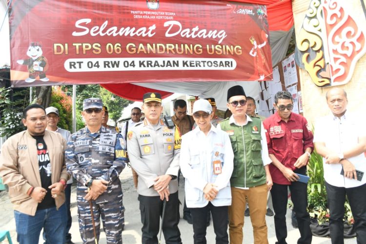 Kapolresta Banyuwangi Bersama ForkopimdaTinjau TPS, Pastikan Pilkada 2024 Kondusif