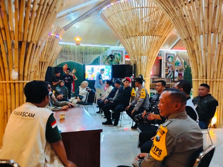 Forpimka Rogojampi dan Blimbingsari pantau kesiapan TPS jelang pilkada