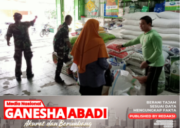 Pastikan Ketersediaan Pupuk, Babinsa Karanganom Lakukan Pengecekan Rutin