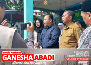 Sekda Tulungagung Dialog dengan Murid Pesantren Al Azhaar Saat Awal Program MBG