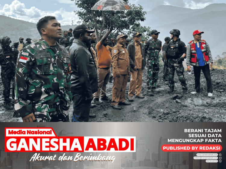 Dansatgas Yonif 715/Mtl Dampingi Pj Bupati Tinjau Lokasi Longsor di Puncak Jaya