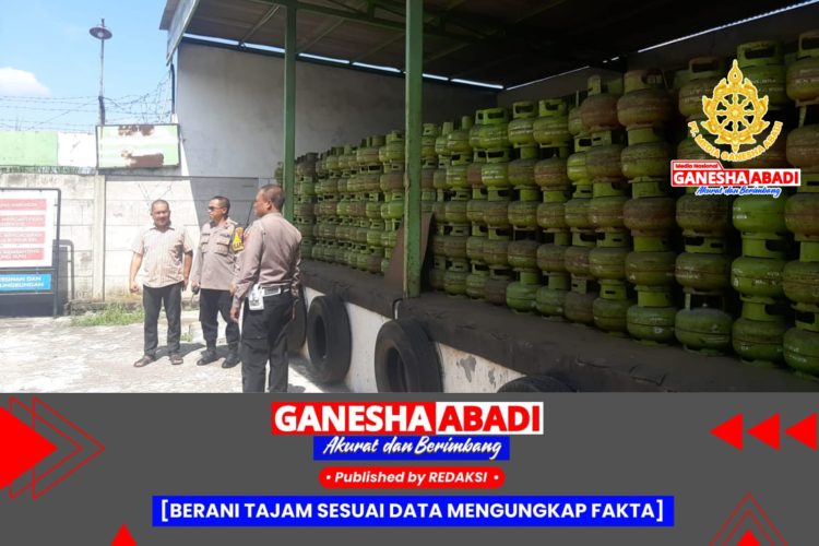 Kapolsek Krian Pastikan Stok LPG 3 Kg di Agen PT. Indo Rona Utama Aman