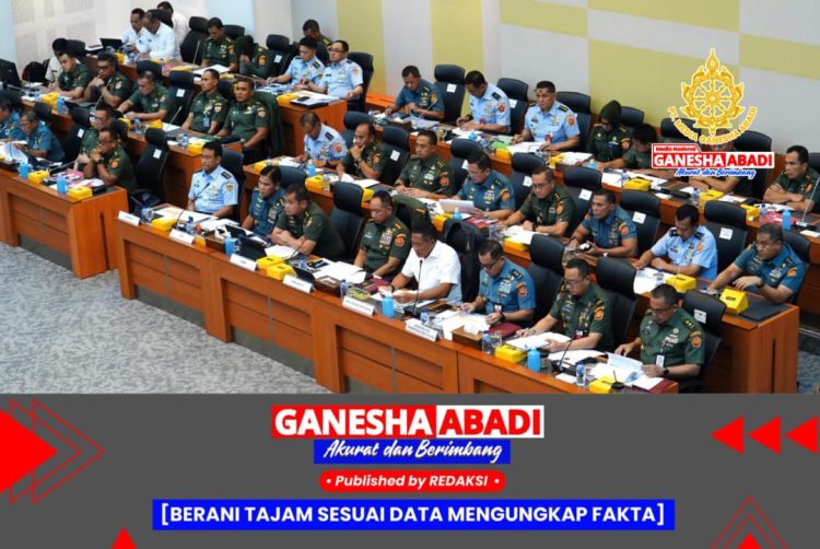 Panglima TNI Dampingi Wamenhan dalam Rapat Kerja Bahas Efisiensi Anggaran di DPR RI