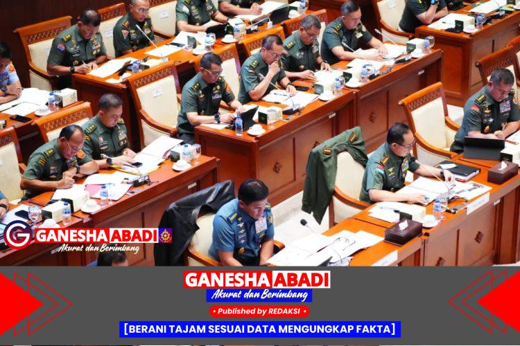 Panglima TNI Hadiri Raker Bersama DPR RI, Tegaskan Komitmen Dukung Penegakan Hukum dan Perlindungan Jaksa