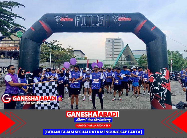 Kapolsek Gunung Anyar Lepas Peserta Fun Run 5K & 10K Jatim Series 1 Surabaya