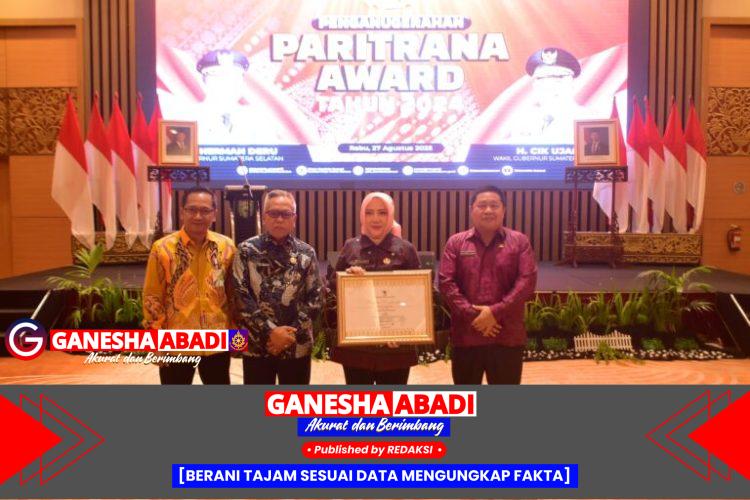 Bupati Musi Rawas Hj. Ratna Machmud Raih Patriana Award 2024