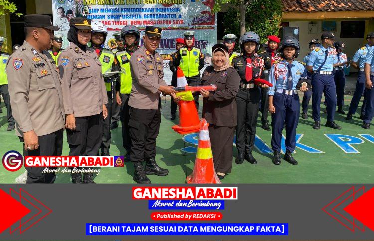 Tegas dan Mengedukasi, Program “Polisi Menyapa” Sambangi SMK Bina Utama Kendal