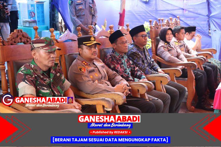 Polres Rembang Serahkan Rumah Hasil Bedah Rumah Polri dan Bansos kepada Warga Kragan