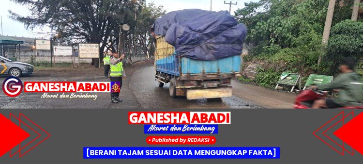 Pengaturan Kendaraan di Laksanakan Personil Polsek Kskp Merak Polres Cilegon Polda Banten