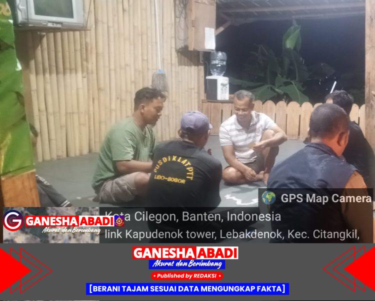 Personil Polsek Ciwandan Tingkatkan Pos Ronda Siskamling Warga Saat Patroli.