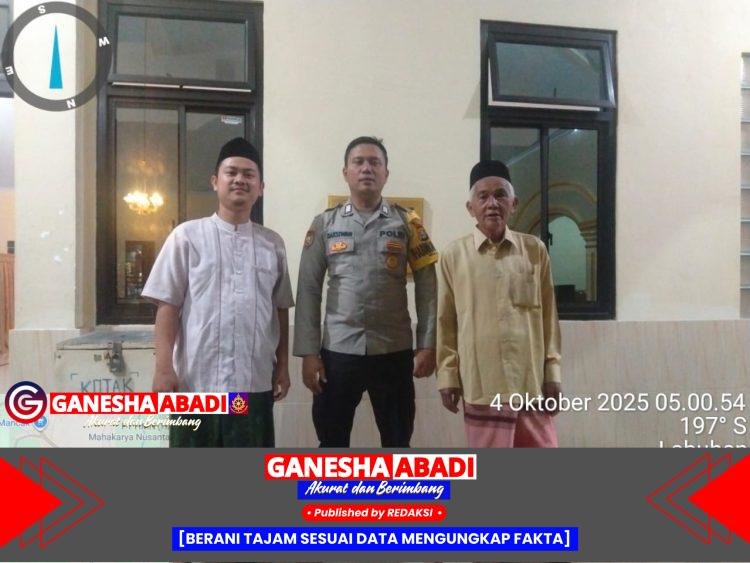 Bhabinkamtibmas Polsek Mancak Laksanakan “Subling” Shalat Subuh Keliling Bersama Warga