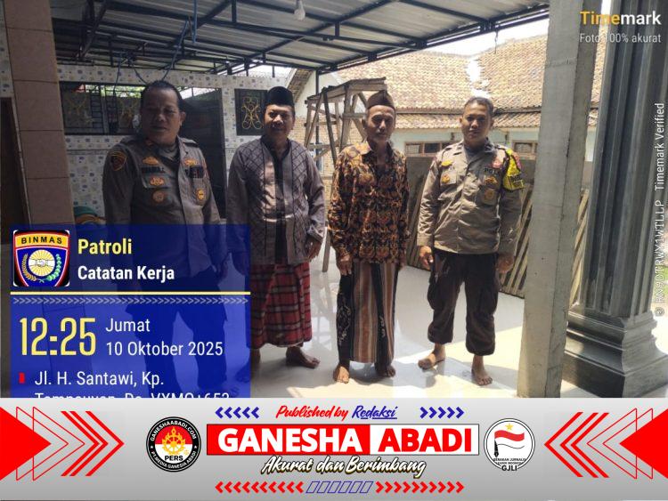 Kapolsek dan Bhabinkamtibmas Polsek Mancak Laksanakan Kegiatan Jum’at Keliling di Desa Balekencana