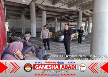 Personel Samapta KSKP Merak Polres Cilegon Polda Banten Laksanakan Patroli Dialogis