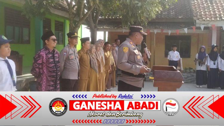 Kapolsek Kresek AKP A. Suryadi Pimpin Upacara di SMP & SMA An Nabila Kecamatan Gunung Kaler