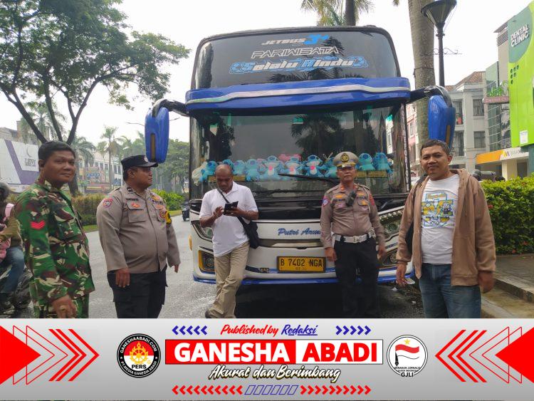 Polsek Cikupa Kawal Keberangkatan DPC KSPSI AGN Kabupaten Tangerang ke Apel Akbar di Bekasi