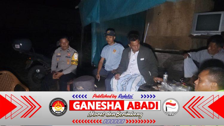 Ciptakan Situasi Kamtibmas Aman, Bhabinkamtibmas Polsek Pulomerak Kunjungi Petugas Ronda Malam