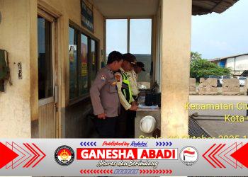 Personil Polsek Ciwandan Lakukan Giat Patroli Sambang Dialogis Dengan Security Keamanan Perusahaan.
