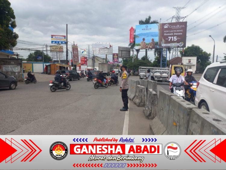 Personel Polsek Cikupa Laksanakan Strong Point Sore Hari, Antisipasi Kemacetan dan Laka Lantas