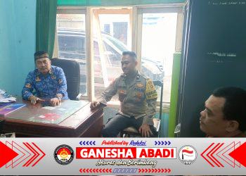 Bhabinkamtibmas Desa Sukanagara Jalin Silaturahmi dengan Perangkat Desa untuk Wujudkan Kamtibmas Kondusif