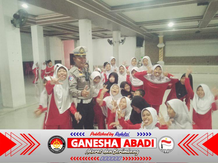 Unit Lantas Polsek Cikupa Latih Polisi Cilik di SD Islam Terpadu Smart Syahida