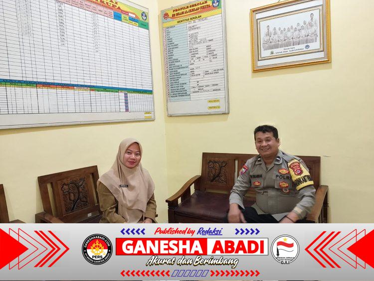 Bhabinkamtibmas Desa Bitung Jaya Laksanakan Sambang ke SD Al Ikhlas, Sampaikan Pesan Harkamtibmas