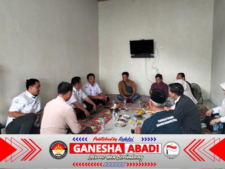 Bhabinkamtibmas Kelurahan Sukamulya Dampingi Dinas Perikanan Sosialisasi Pengolahan Ikan Aman Tanpa Bahan Kimia