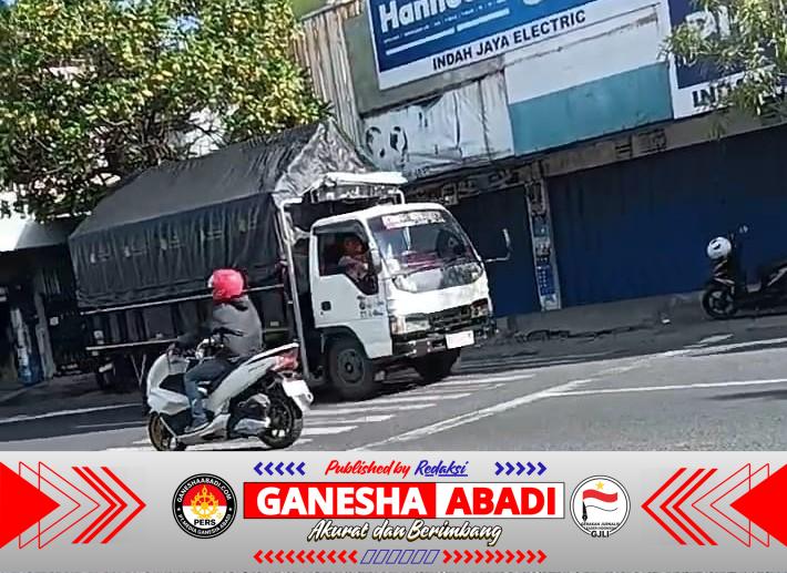 Truck Lawan Arus di Jalan Ngaglik, Satlantas Polrestabes Surabaya Dituding Lalai Saat Jam Rawan Macet